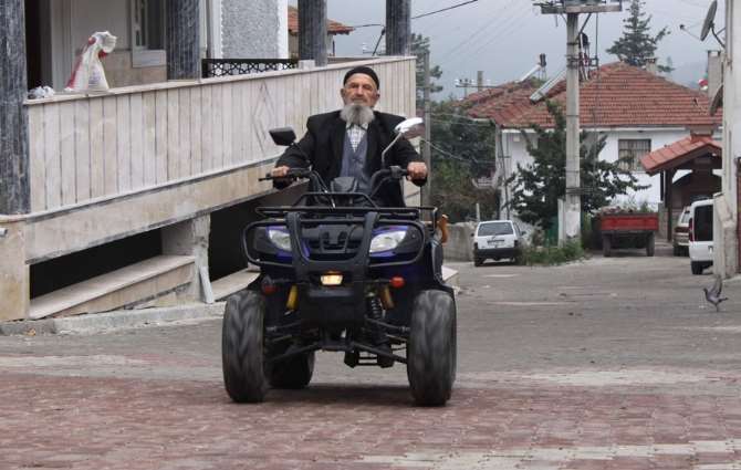 90’lık Dedenin Atv Keyfi