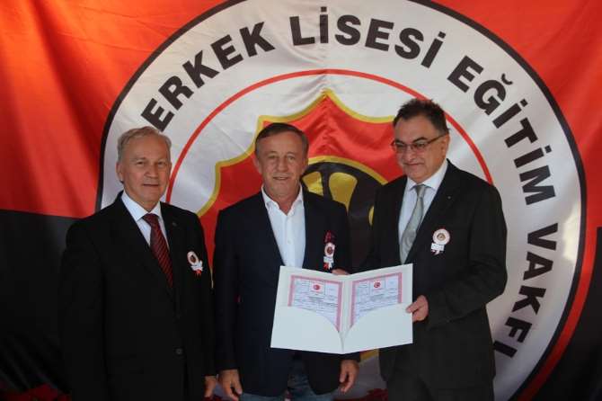 Ali Ağaoğlu ’tek Başına İktidar’ı Yorumladı