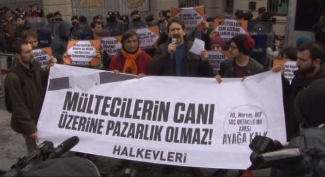 Alman Konsolosluğu Önünde Mülteciler İçin Eylem