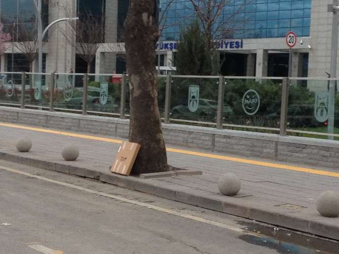 Ankara Büyükşehir Belediyesi Önünde Hareketli Dakikalar