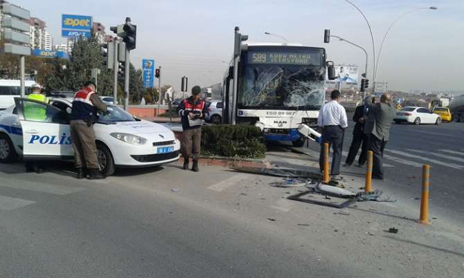 Ankara’da Korkutan Kaza: 3 Yaralı