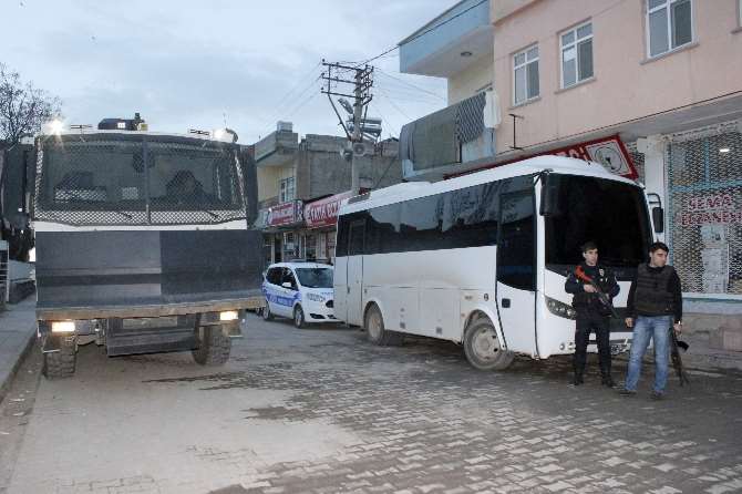Arazi Kavgasında Silahlar Konuştu: 4 Yaralı