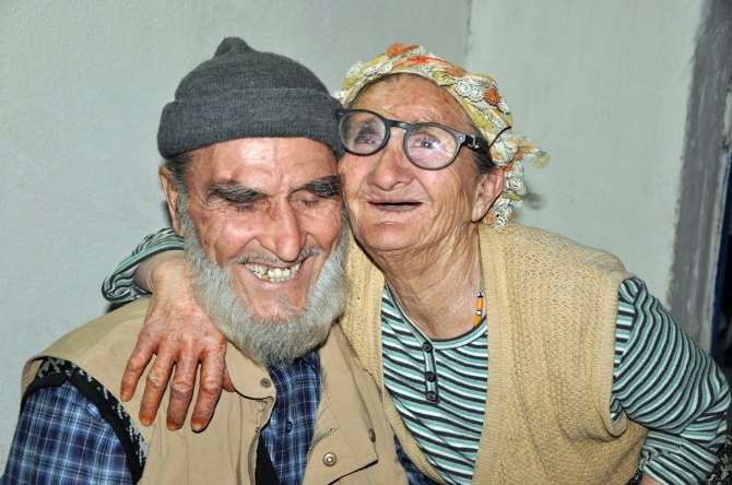 Asırlık Sevgililerden ’aşk’ Tarifi