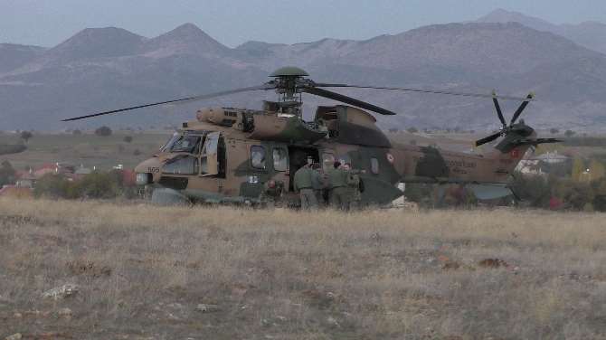 Askeri Helikopter Korkuttu, Acil İniş Yaptı