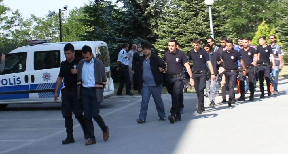 Askeri Lise Sorularını Sızdıran 18 Fetö’cü Tutuklandı