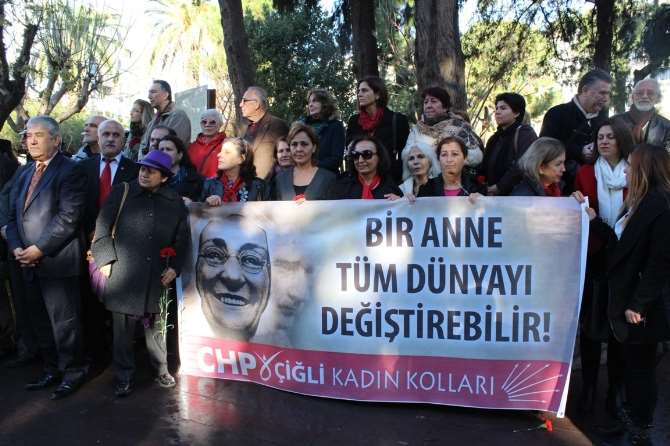 Atatürk’ün Annesi Zübeyde Hanım Kabri Başında Anıldı
