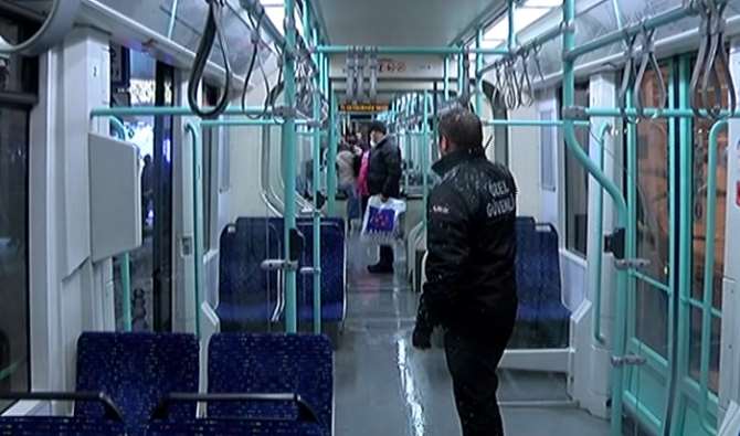 Bağcılar-kabataş Tramvayında Bomba Alarmı