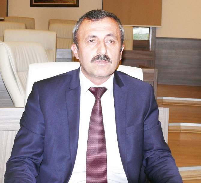 Bahçeli’ye Kızdı İstifa Etti