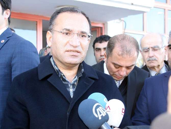 Bakan Bozdağ’dan ’cuma Düzenlemesi’ Açıklaması