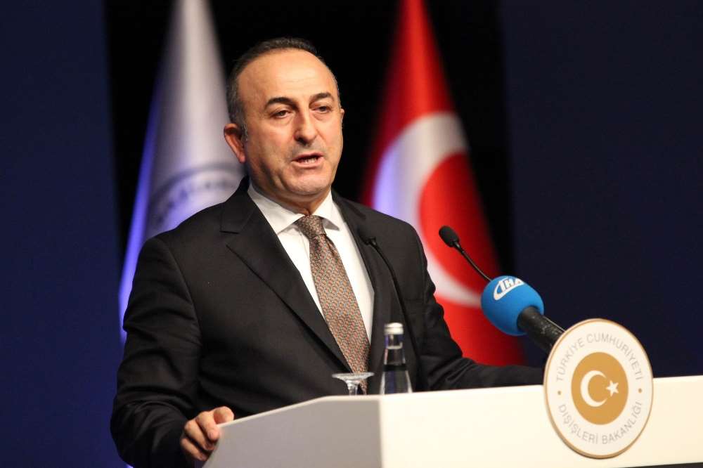 Bakan Çavuşoğlu’ndan Telefon Trafiği