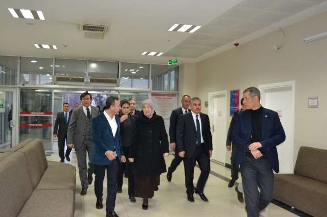 Bakan Ramazanoğlu Yaralı İşçileri Ziyaret Etti