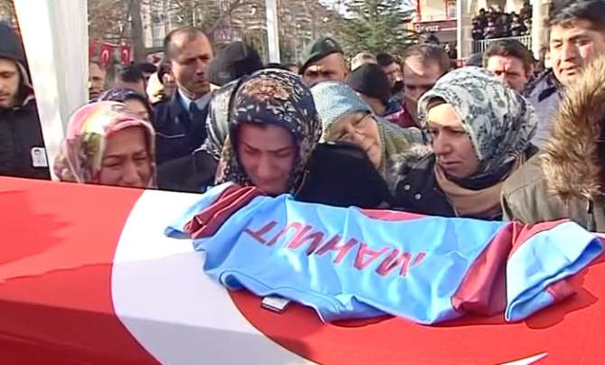 Başkent Şehidine Ağladı