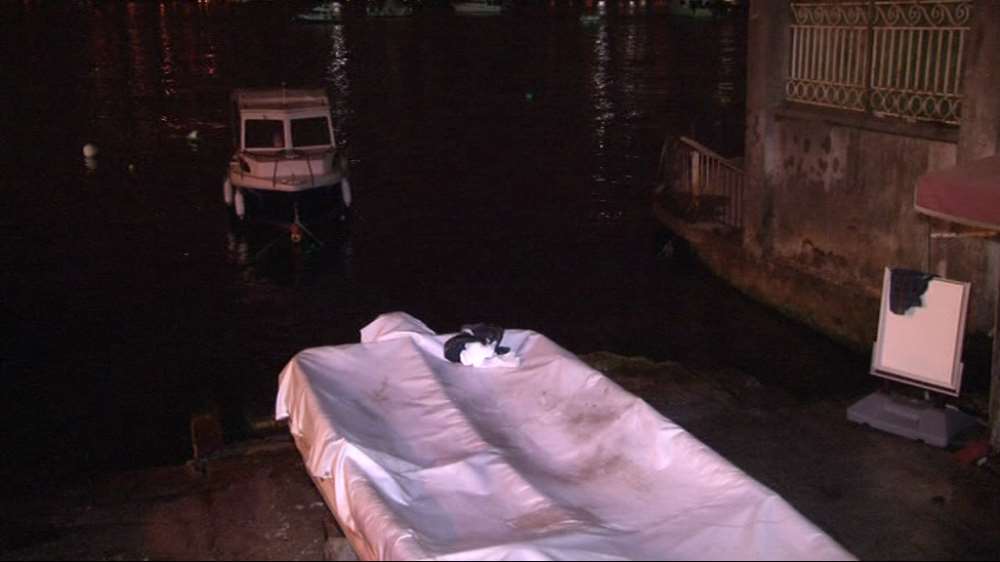Bebek’te Denize Giren Genç Bir Daha Çıkamadı
