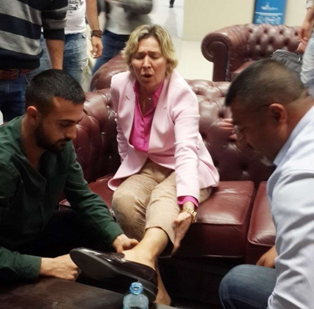 Belediye Meclisinde Tekme Tokat Kavga