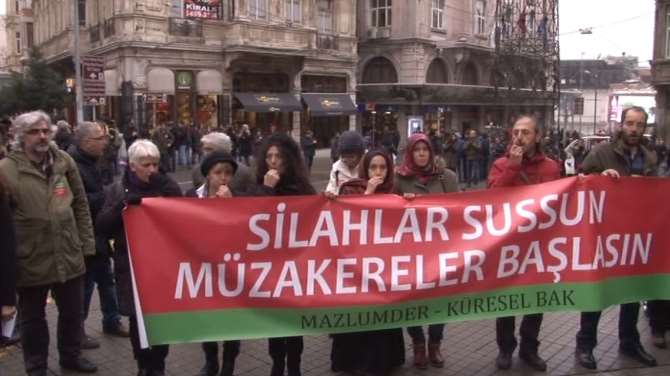 Beyoğlu’nda Operasyonlara Karşı Barış Halkası