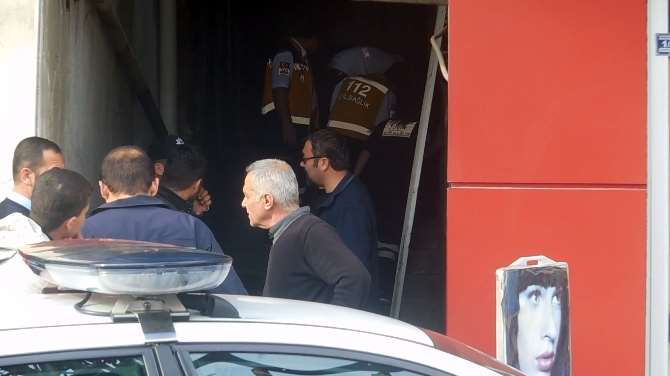 Bıçaklandı, Yardımı Reddetti!