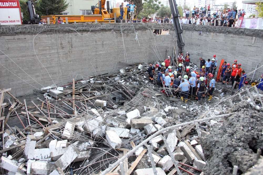 Bir İşçinin Hayatına Mal Olan Göçük Kamerada