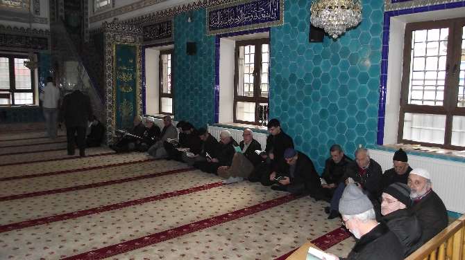 Bu Cemaat Diğerlerinden Farklı