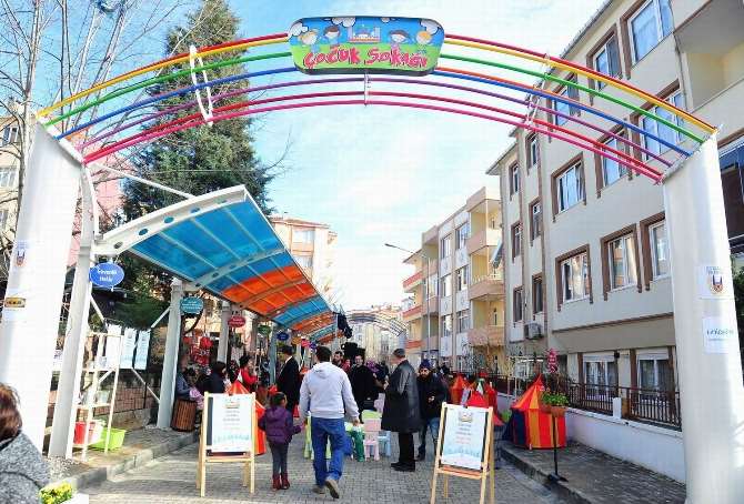 Bu Çocuk Sokaklara Özel