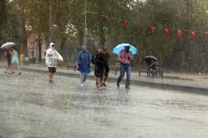 Bu Kentte Yarın Teneffüslerde Dışarı Çıkmak Yasak !