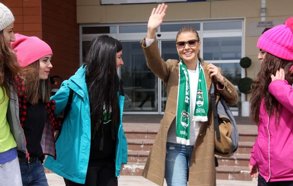 Bu Kez Gülben Ergen Röportaj Yapacak