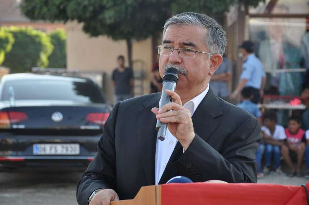 Bunlar Milletin Sorularını Çaldılar
