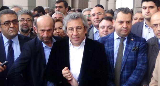 Can Dündar Ve Erdem Gül’e Tutuklama Talebi