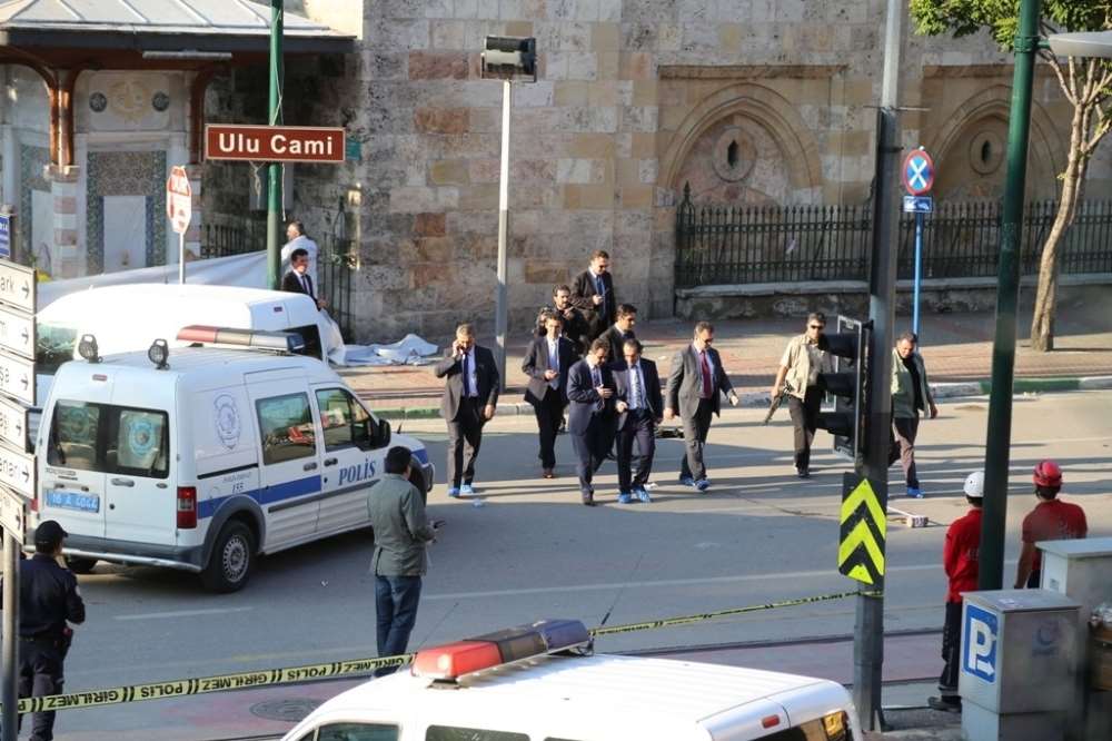 Canlı Bomba Saldırısına 15 Gözaltı