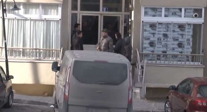 Canlı Bombaların Yakalandığı Evde Çalışmalar Sürüyor
