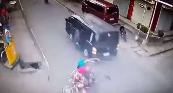 Çarpışan Çarpışana