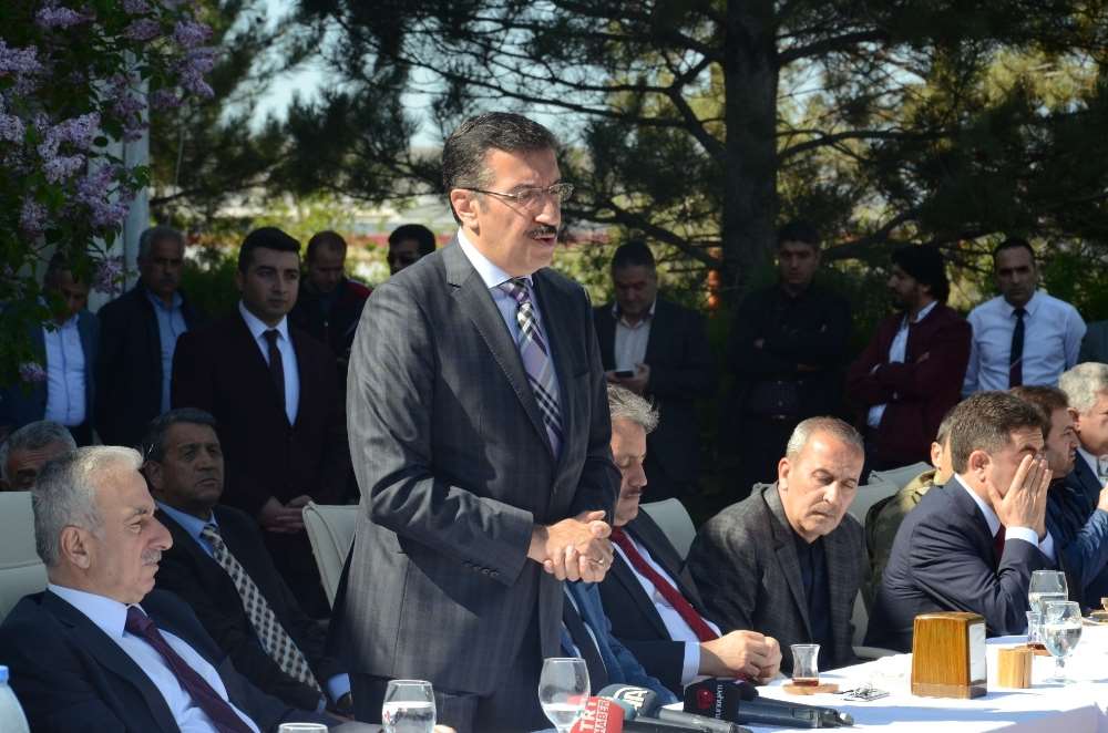 Çekte Karekodlu Dönemi Bakan Duyurdu