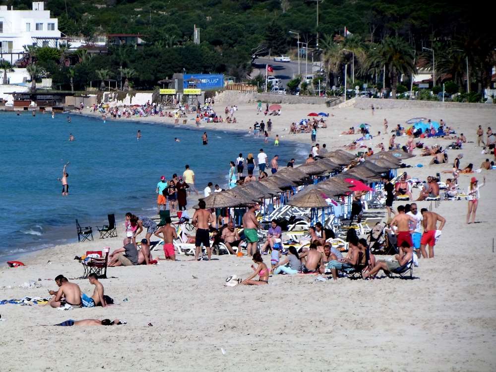 Çeşme’de Deniz Sezonu Başladı