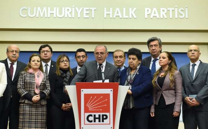 Chp O Akademisyenlere Sahip Çıktı