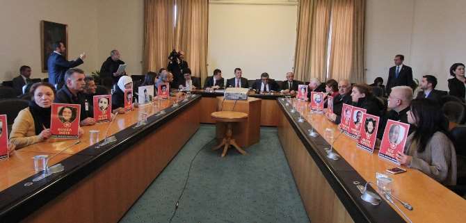 Chp Ve Hdp’liler Suruç Kurbanlarının Aileleriyle Görüştü
