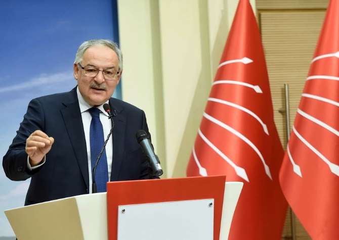 Chp Yine ’erdoğan-davutoğlu Gerilimi’ Peşinde
