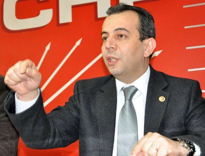 Chp’li Vekilden Chp’li O İsme ’atatürk’ Bombardımanı