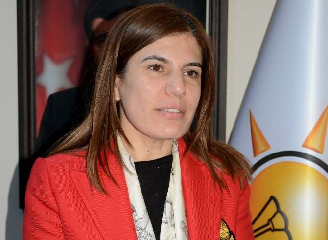 Cumhurbaşkanımız Elini Değil Gövdesini Taşın Altına Koymuştur