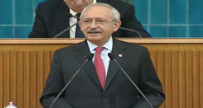Darbe Anayasasından Şikayet Etti Darbeci Meclisi Savundu!