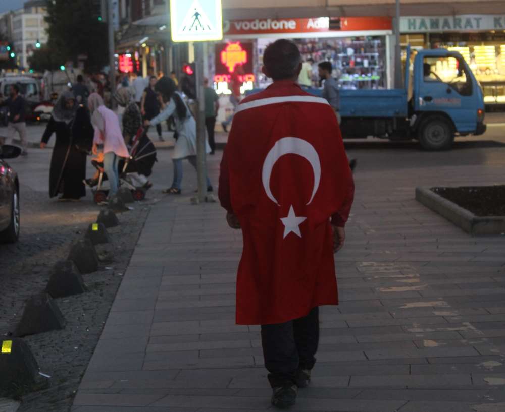 Darbecileri Protesto Ediyor: Şimdi Sakarya’da