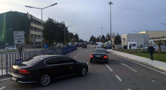 Davutoğlu, Çipras’la Birlikte İzmir’de
