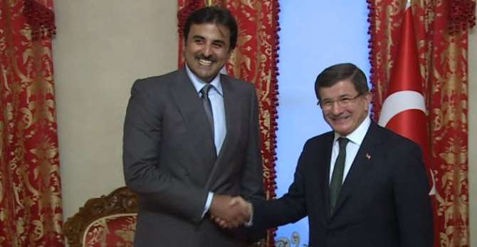 Davutoğlu Katar Emiri’yle Bir Araya Geldi