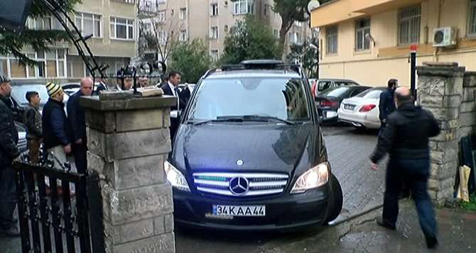 Davutoğlu Ve Kılıçdaroğlu’ndan Gül’e Taziye Ziyareti