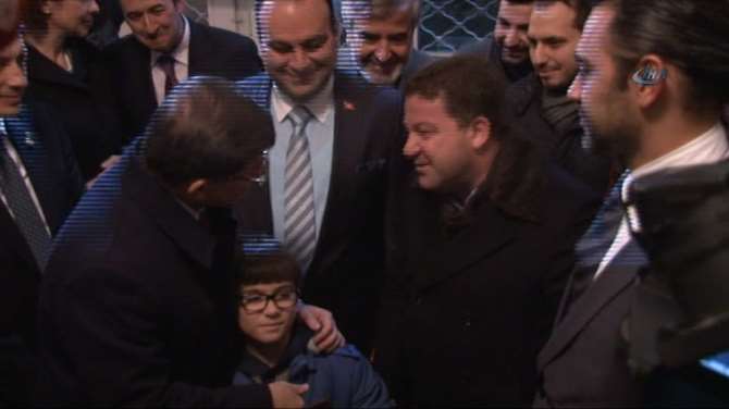 Davutoğlu’na Bulgaristan’da Yoğun İlgi