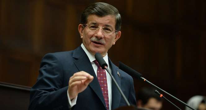 Davutoğlu’ndan Barzani’ye Tebrik Telefonu