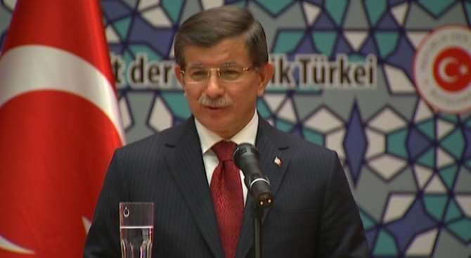 Davutoğlu’ndan Vize Müjdesi