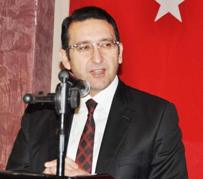 Davutoğlu’nun Danışmanından Chp Ve Hdp’ye Eleştiri