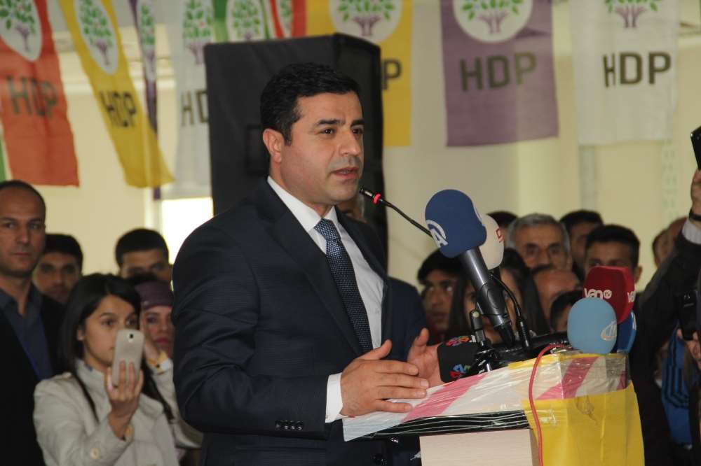 Demirtaş Hakkari’de