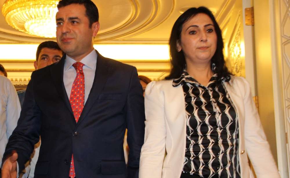 Demirtaş Ve Yüksekdağ Hakkında 5 Ayrı İddianame