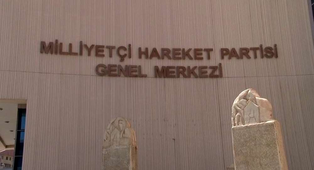 Devlet Bahçeli Genel Merkezde