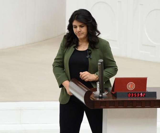 Dilek Öcalan Yemin Etti